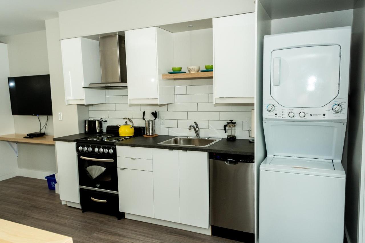 Morel Executive Suites Едмъндстън Екстериор снимка